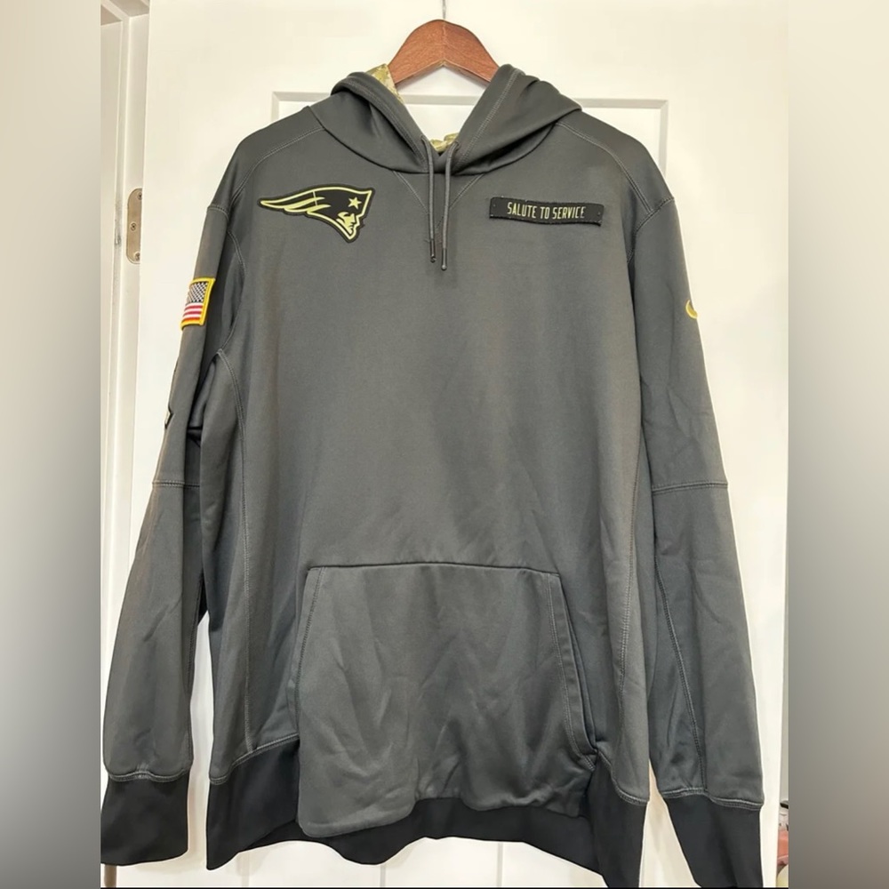 New England Patriots Salute to Service Hoodie